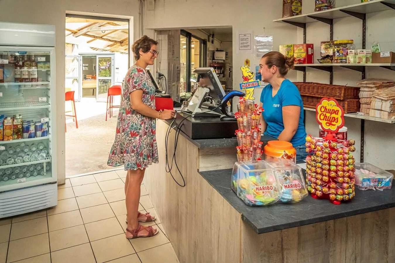 Camping 4 Etoiles - Parc Aquatique - Eei0Fi Saint-Georges-d'Oleron Eksteriør bilde